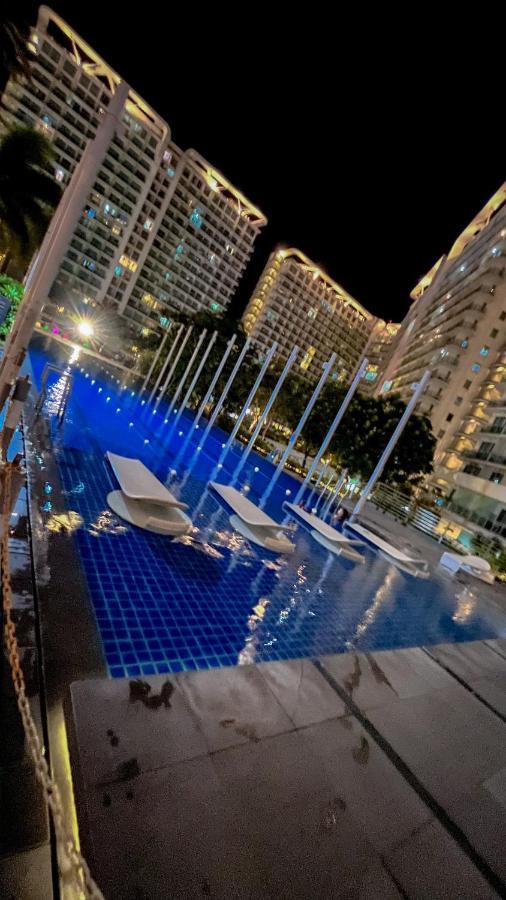 Azure Urban Resort Maui Unit Manila Esterno foto