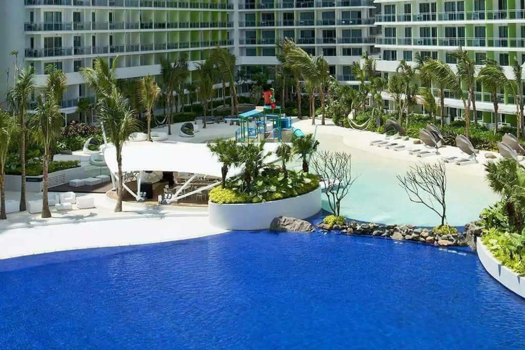 Azure Urban Resort Maui Unit Manila Esterno foto