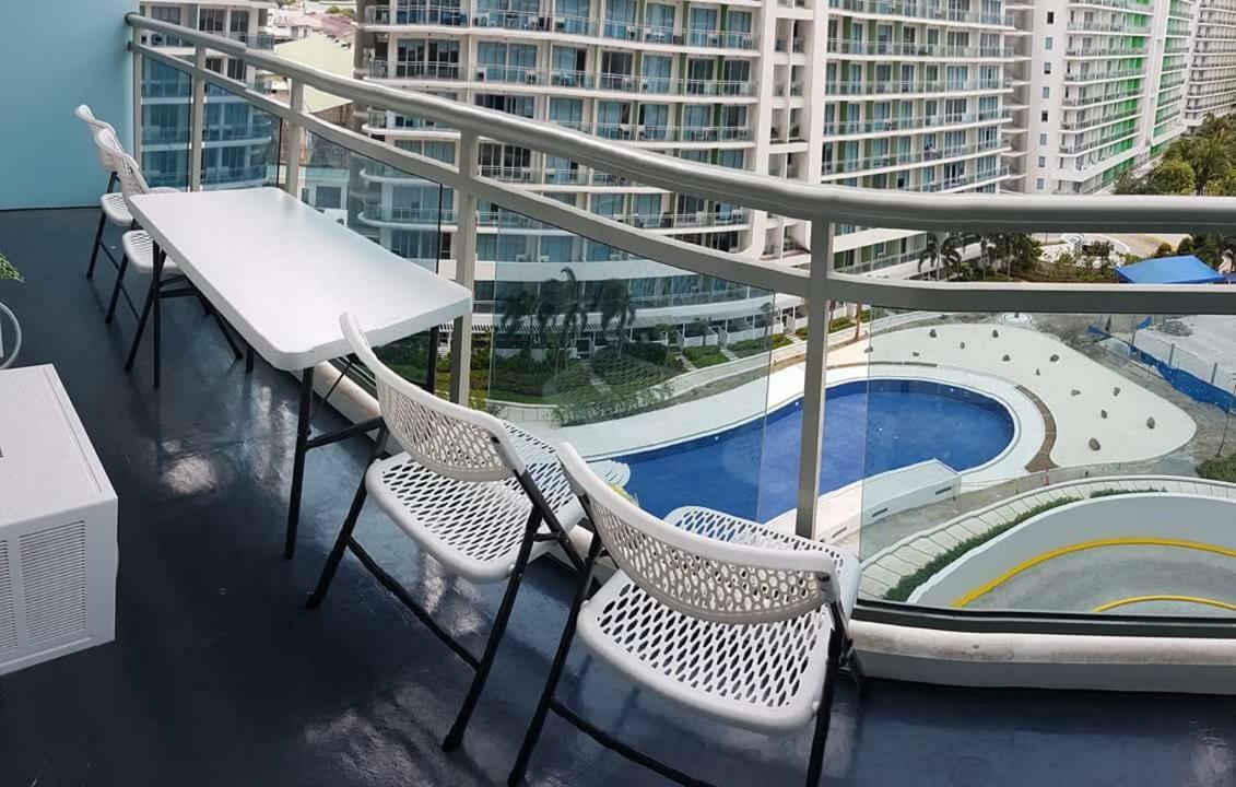 Azure Urban Resort Maui Unit Manila Esterno foto